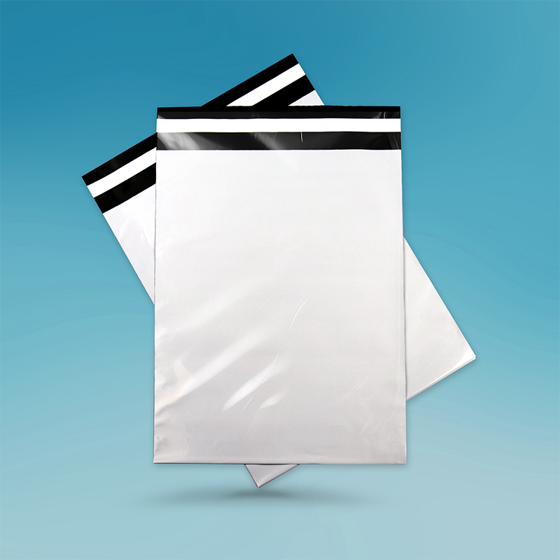 How do courier bags withstand the pulling and impact during transportation?